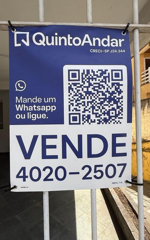 Casa à venda com 240m², 3 quartos e 5 vagas Casa à venda com 240m², 3 quartos e 5 vagasPlaca