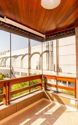 Apartamento à venda com 110m², 1 quarto e 1 vaga Apartamento à venda com 110m², 1 quarto e 1 vagaVaranda