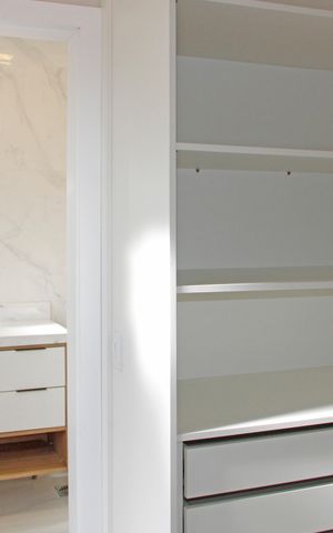 Casa de condomínio para alugar com 466m², 5 quartos e 6 vagasCloset da Suíte 1