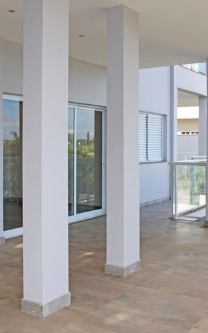 Casa de condomínio para alugar com 466m², 5 quartos e 6 vagasVaranda da Sala 2