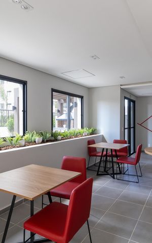 Apartamento para alugar com 42m², 2 quartos e 1 vaga Apartamento para alugar com 42m², 2 quartos e 1 vagaÁrea Comum - Salão de Festas