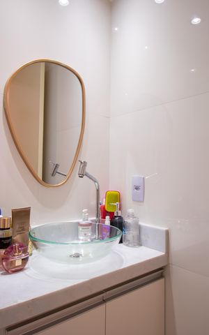 Apartamento à venda com 70m², 2 quartos e 1 vaga Apartamento à venda com 70m², 2 quartos e 1 vagaBanheiro