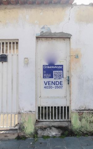 Casa para alugar com 180m², 2 quartos e 2 vagas Casa para alugar com 180m², 2 quartos e 2 vagasFachada