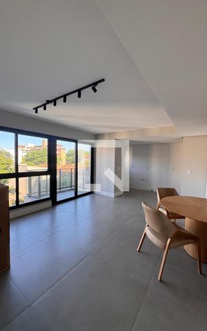 Apartamento à venda com 71m², 2 quartos e 1 vaga Apartamento à venda com 71m², 2 quartos e 1 vagaSala