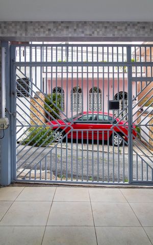Casa de condomínio à venda com 100m², 3 quartos e 1 vaga Casa de condomínio à venda com 100m², 3 quartos e 1 vagaGaragem