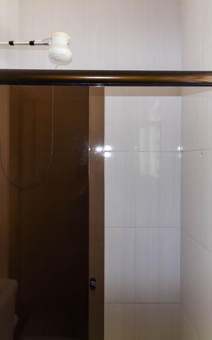 Casa de condomínio à venda com 100m², 3 quartos e 1 vaga Casa de condomínio à venda com 100m², 3 quartos e 1 vagaBanheiro 2
