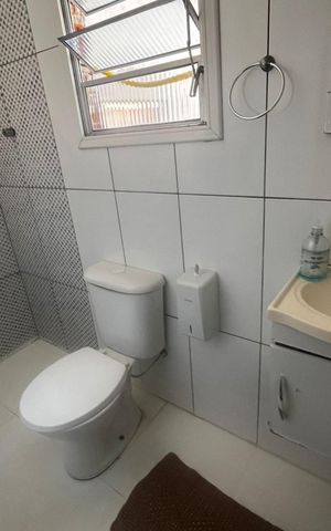 Casa à venda com 125m², 2 quartos e 1 vaga Casa à venda com 125m², 2 quartos e 1 vagaBanheiro