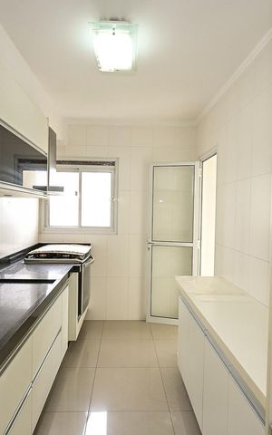 Apartamento à venda com 126m², 3 quartos e 2 vagasCozinha