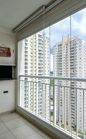 Apartamento à venda com 126m², 3 quartos e 2 vagasVaranda