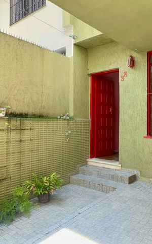 Casa à venda com 93m², 2 quartos e 1 vaga Casa à venda com 93m², 2 quartos e 1 vagaGaragem