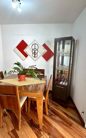 Apartamento à venda com 128m², 4 quartos e 3 vagas Apartamento à venda com 128m², 4 quartos e 3 vagasSala