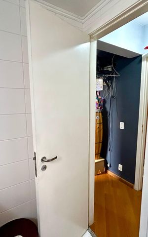 Apartamento à venda com 128m², 4 quartos e 3 vagas Apartamento à venda com 128m², 4 quartos e 3 vagasBanheiro da Suíte 2