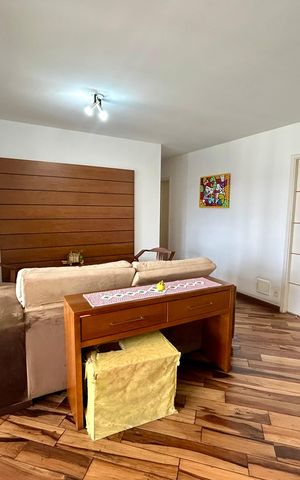 Apartamento à venda com 128m², 4 quartos e 3 vagas Apartamento à venda com 128m², 4 quartos e 3 vagasSala