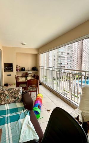 Apartamento à venda com 128m², 4 quartos e 3 vagas Apartamento à venda com 128m², 4 quartos e 3 vagasVaranda da Sala
