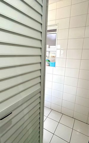 Apartamento à venda com 128m², 4 quartos e 3 vagas Apartamento à venda com 128m², 4 quartos e 3 vagasBanheiro 3