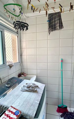 Apartamento à venda com 128m², 4 quartos e 3 vagas Apartamento à venda com 128m², 4 quartos e 3 vagasÁrea de Serviço