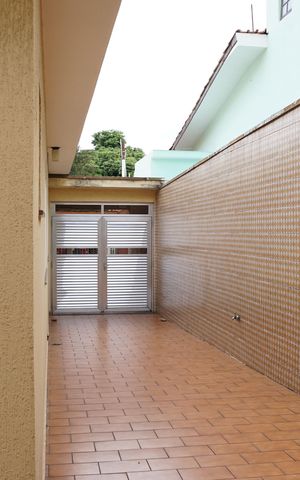 Casa à venda com 147m², 2 quartos e 6 vagasGaragem