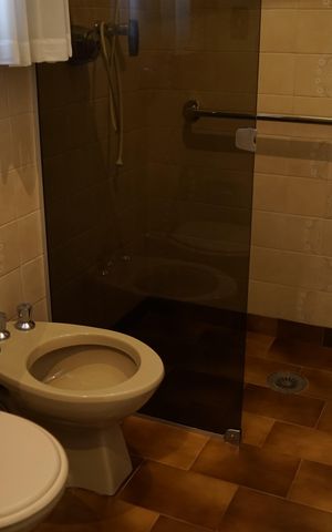 Casa à venda com 147m², 2 quartos e 6 vagasBanheiro da Suíte