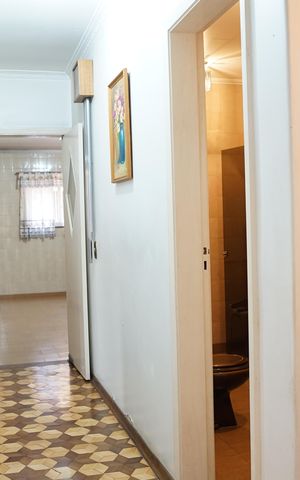 Casa à venda com 147m², 2 quartos e 6 vagasCorredor