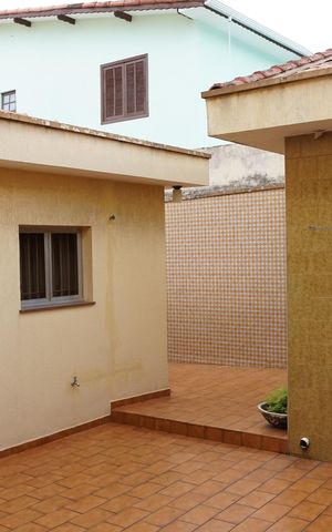 Casa à venda com 147m², 2 quartos e 6 vagasQuintal
