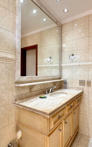 Apartamento à venda com 266m², 7 quartos e sem vaga