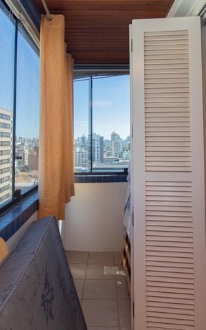Apartamento para alugar com 96m², 3 quartos e 1 vagaSacada