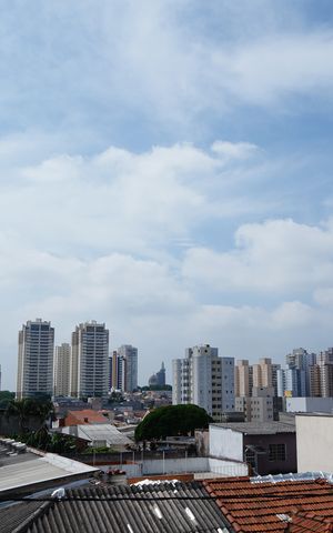 Casa à venda com 96m², 3 quartos e 4 vagasSuíte master - Varanda