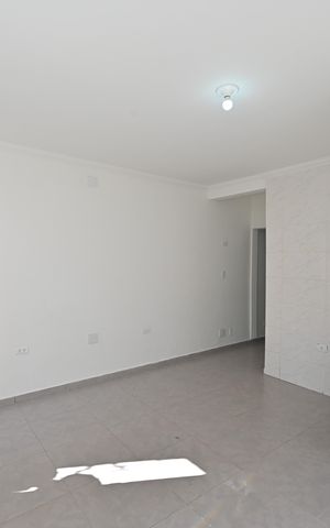 Casa à venda com 30m², 1 quarto e 1 vagaSala/Cozinha