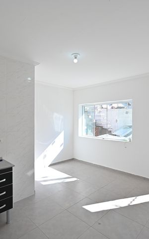Casa à venda com 30m², 1 quarto e 1 vagaSala/Cozinha