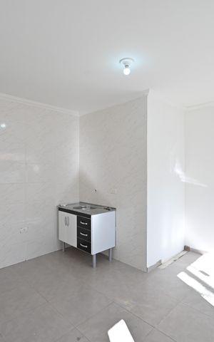 Casa à venda com 30m², 1 quarto e 1 vagaSala/Cozinha