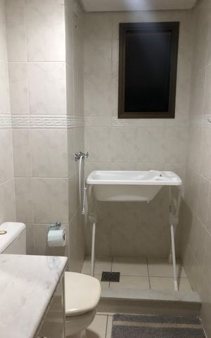 Apartamento à venda com 74m², 2 quartos e sem vaga Apartamento à venda com 74m², 2 quartos e sem vagaBanheiro