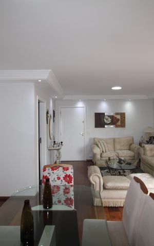 Apartamento à venda com 164m², 3 quartos e 4 vagasSala