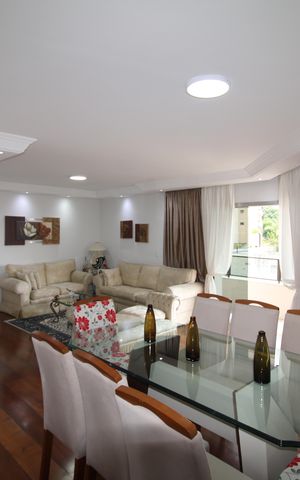 Apartamento à venda com 164m², 3 quartos e 4 vagasSala