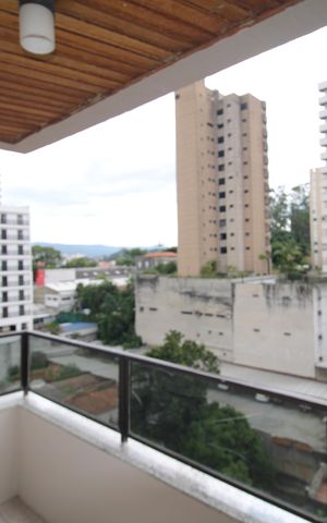 Apartamento à venda com 164m², 3 quartos e 4 vagasSala - Varanda