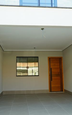 Casa à venda com 120m², 3 quartos e 2 vagasGaragem