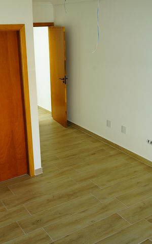 Casa à venda com 120m², 3 quartos e 2 vagasSuíte
