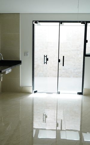 Casa à venda com 120m², 3 quartos e 2 vagasSala e cozinha