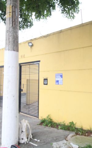 Casa de condomínio à venda com 139m², 2 quartos e 3 vagasFachada