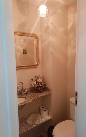 Apartamento à venda com 111m², 3 quartos e 2 vagas Apartamento à venda com 111m², 3 quartos e 2 vagasBanheiro