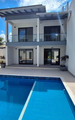 Casa à venda com 395m², 7 quartos e 5 vagas Casa à venda com 395m², 7 quartos e 5 vagasPiscina