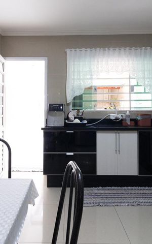 Casa à venda com 339m², 4 quartos e 2 vagas Casa à venda com 339m², 4 quartos e 2 vagasCozinha