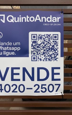 Casa à venda com 339m², 4 quartos e 2 vagas Casa à venda com 339m², 4 quartos e 2 vagasPlaquinha