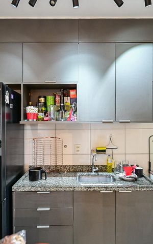 Apartamento para alugar com 82m², 2 quartos e 2 vagasCozinha