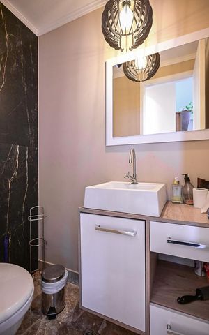 Apartamento para alugar com 82m², 2 quartos e 2 vagasLavabo
