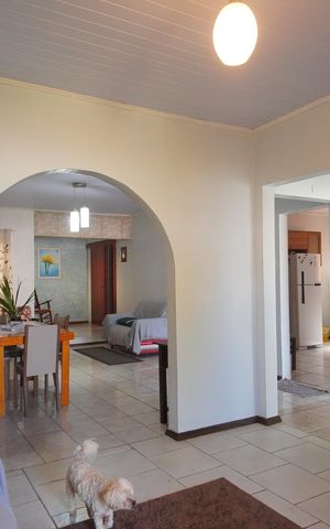 Casa à venda com 180m², 3 quartos e 1 vagaSala