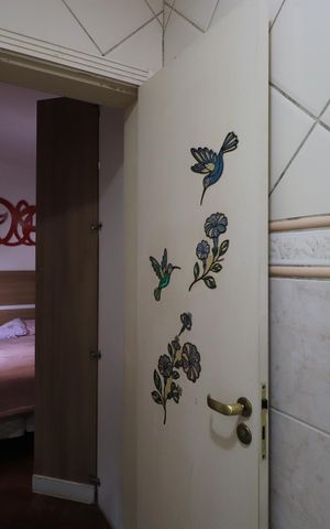 Casa de condomínio para alugar com 450m², 4 quartos e 6 vagasBanheiro da Suíte 1