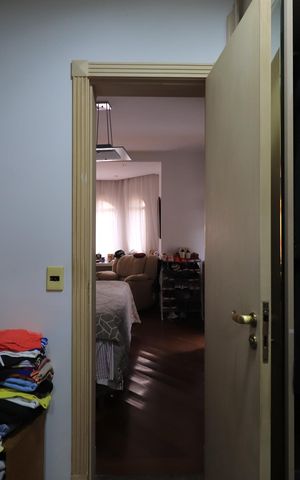 Casa de condomínio para alugar com 450m², 4 quartos e 6 vagasCloset da suíte 4