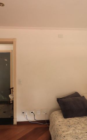 Casa de condomínio para alugar com 450m², 4 quartos e 6 vagasSala de TV