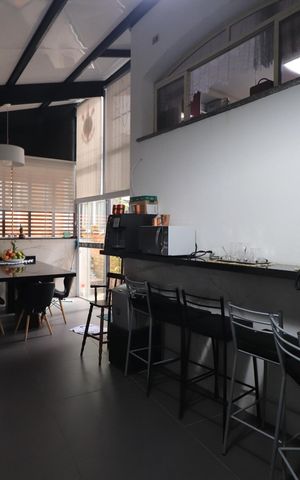 Casa de condomínio para alugar com 450m², 4 quartos e 6 vagasChurrasqueira