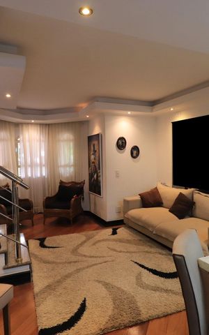 Casa de condomínio para alugar com 450m², 4 quartos e 6 vagasSala de Jantar